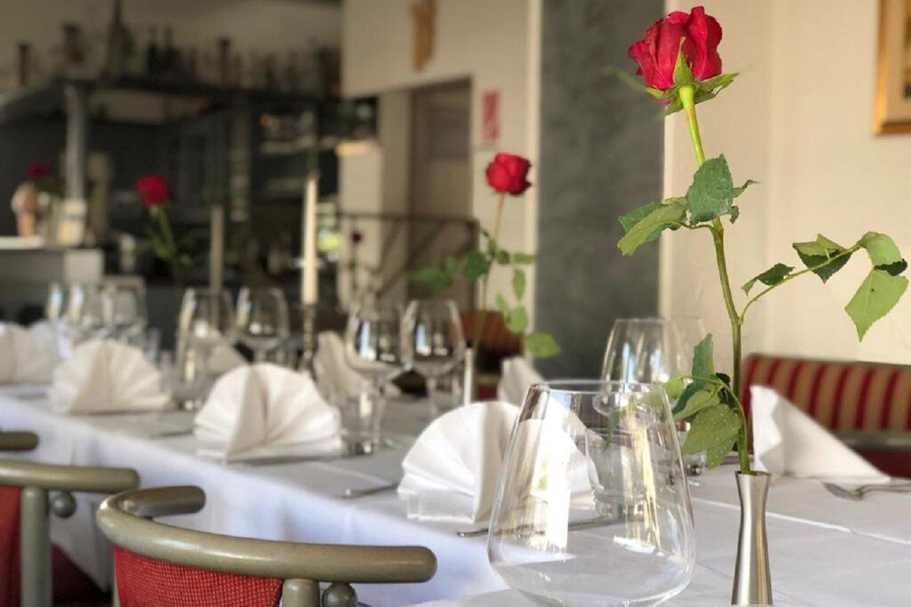 Hotel Apartments Restaurant Cala Luna Marburg Экстерьер фото